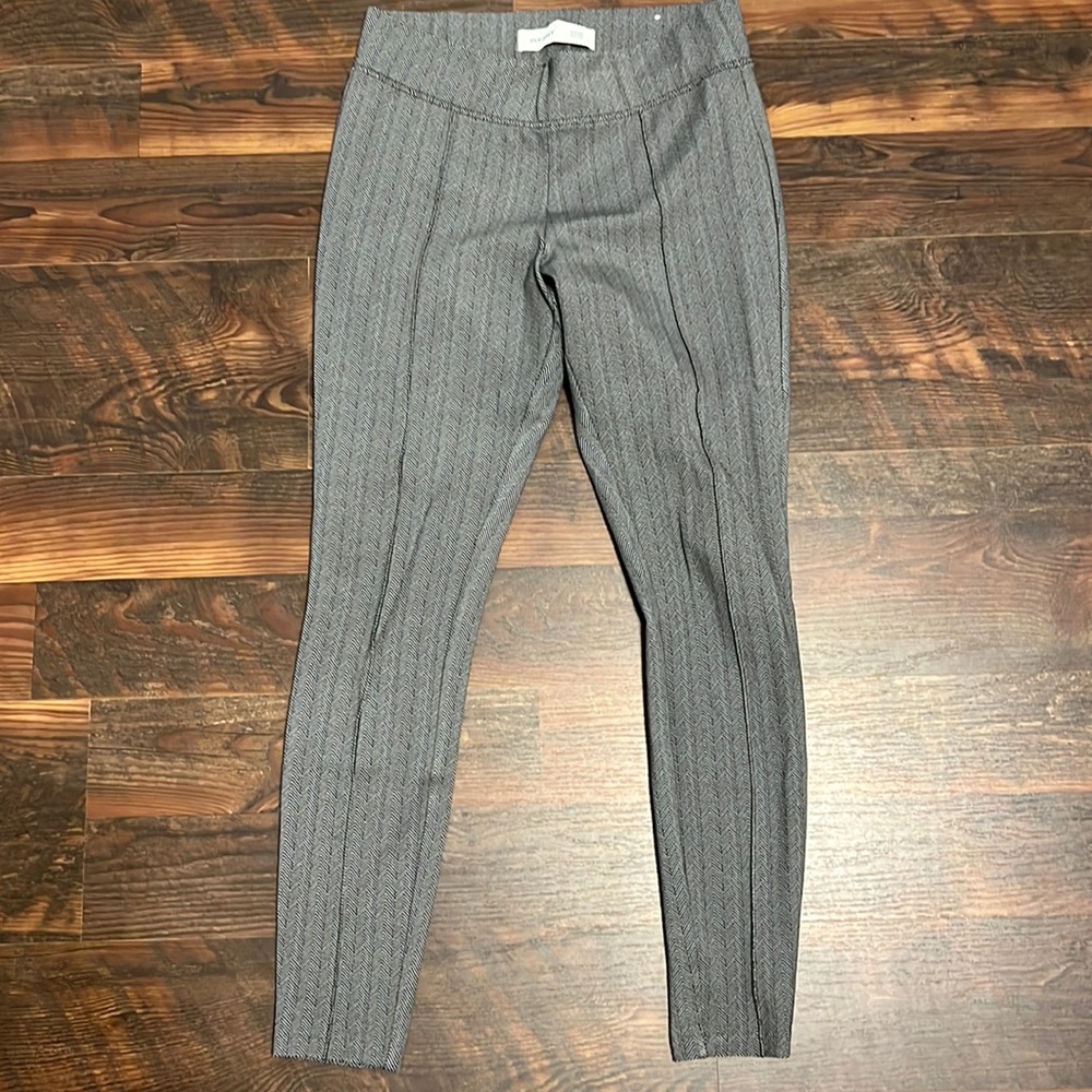 Old Navy Stevie high rise pointe pants size small